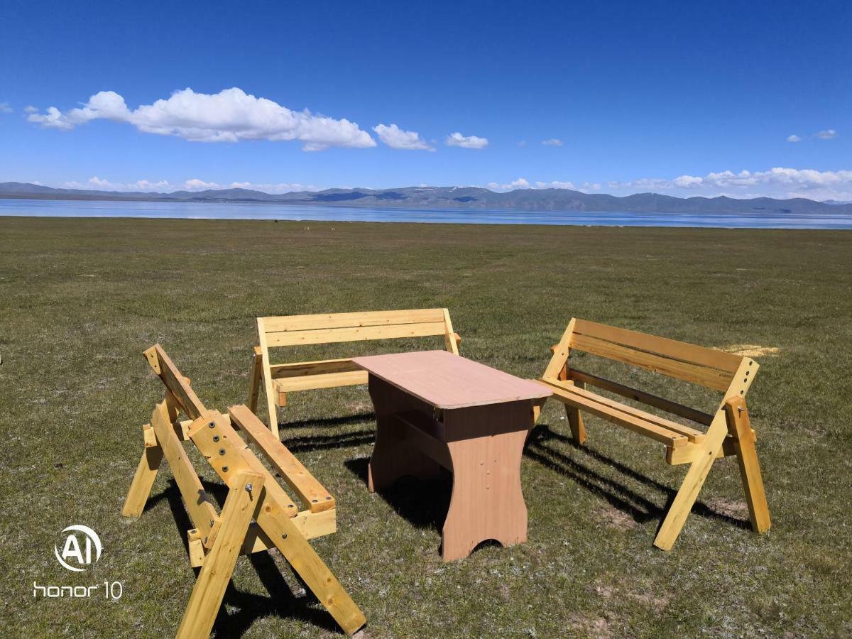 Yurt Camp Ali-Nur At Lake Song-Kol Юрточный Лагерь Али-Нур Озеро Сон-Куль Сон-Куль Кыргызстан Нарын Kyrgyzstan Naryn 外观 照片